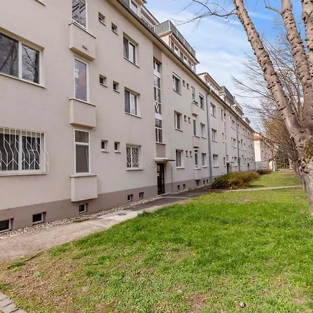 Cosy 10 Min Center Διαμέρισμα Μπρατισλάβα