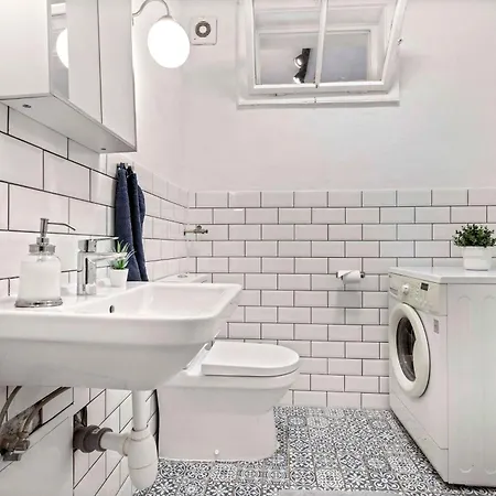 Cosy 10 Min Center 公寓 布拉迪斯拉发